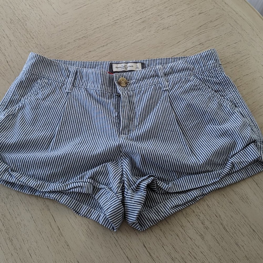 Abercrombie & Fitch shorts, women short Size 2